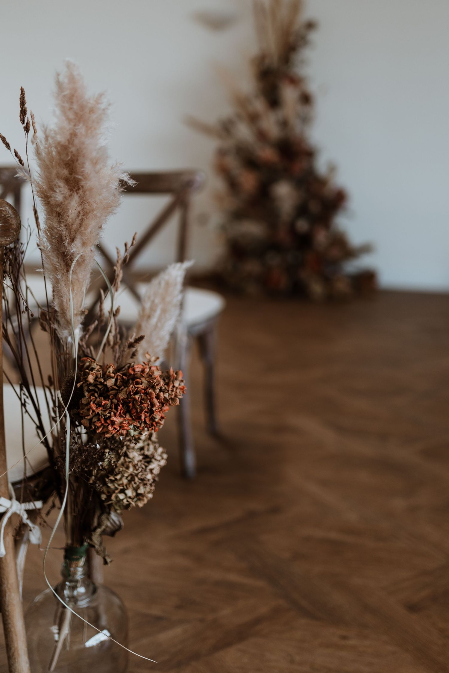 Dried pampas for autumn wedding