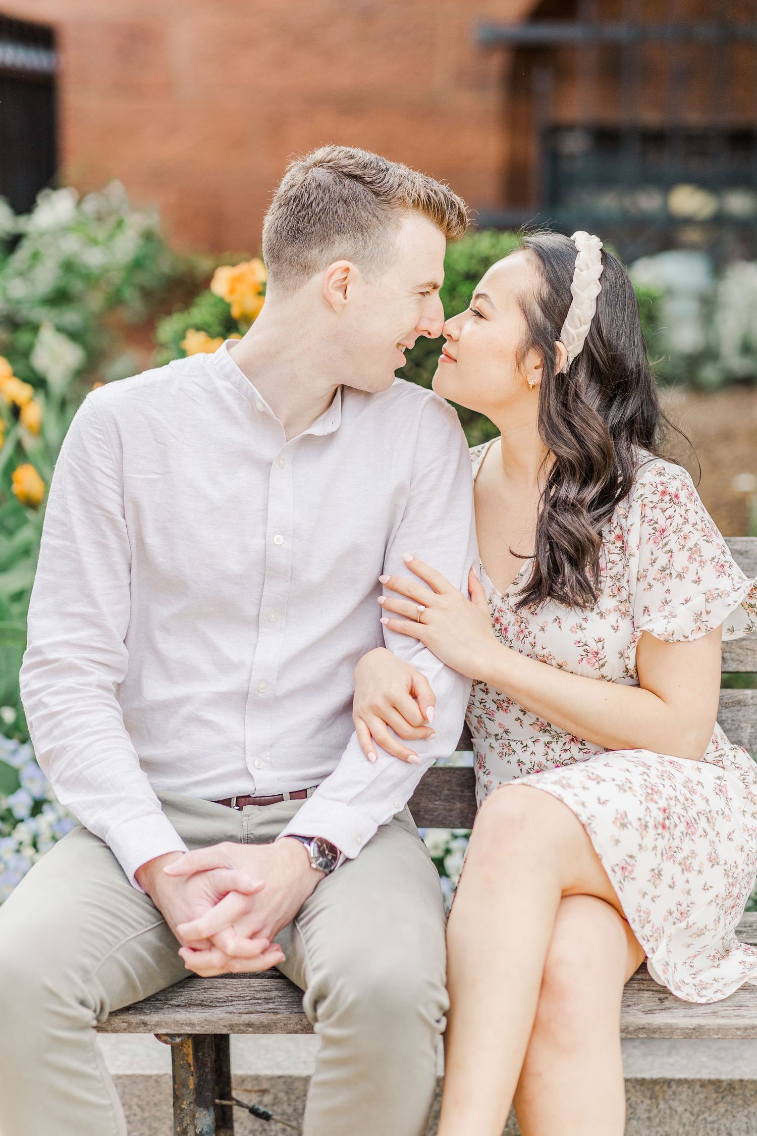 MOONGATE GARDEN WASHINGTON DC ENGAGEMENT PICTURES