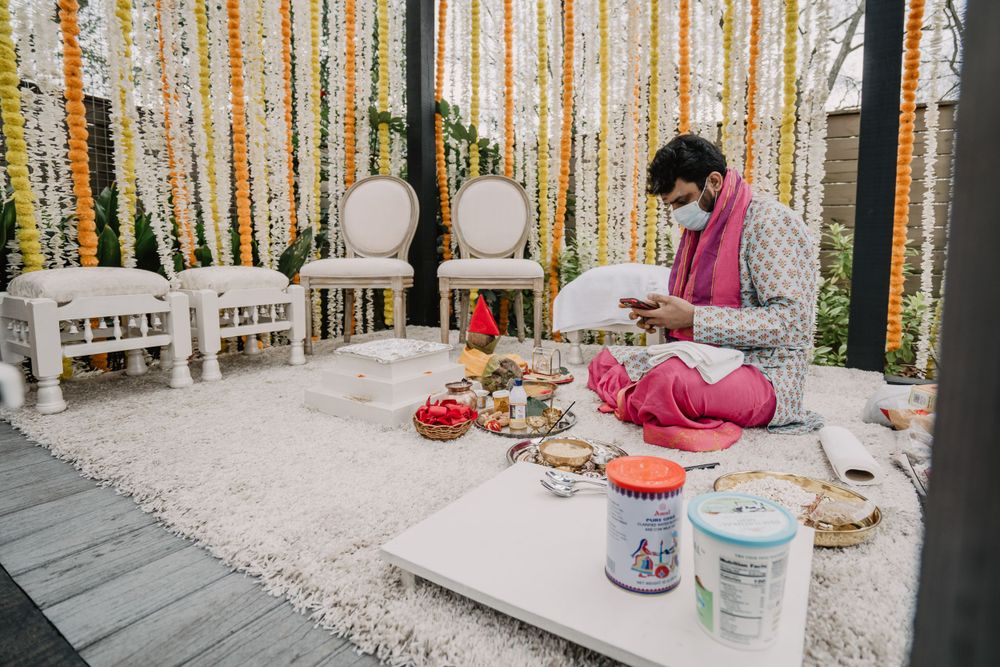 preparing all the elements for the wedding ceremony