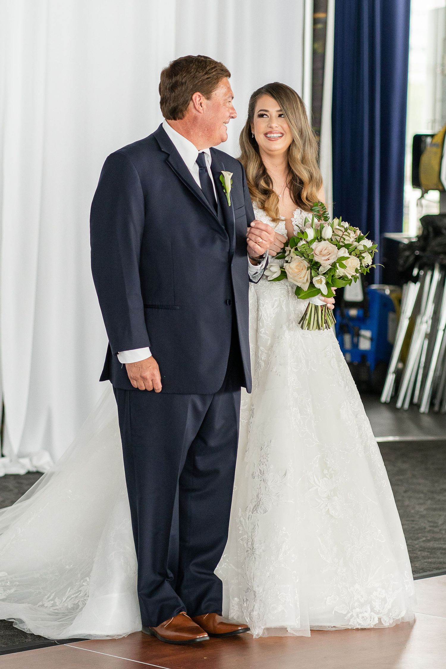Discovery World Wedding, Milwaukee Lakefront Wedding, Milwaukee Wedding Photographer, Wisconsin Wedding Photos