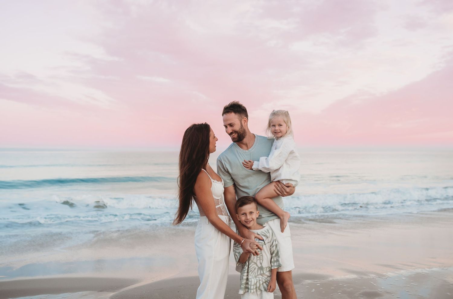 Kaitlin Neill Photography Family Sunrise Session