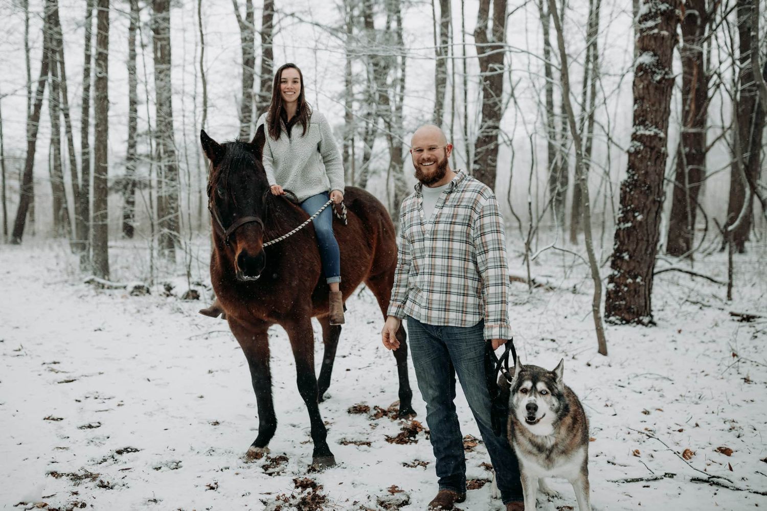 Bride-groom-horse-dog-snow