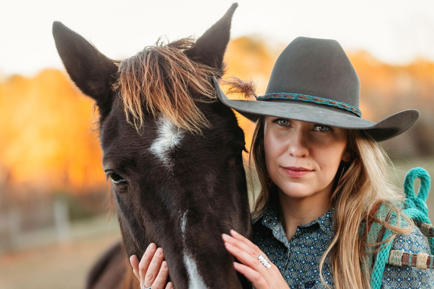 Cow girl and horse. Greenville sc newborn photographer, Easley sc newborn photographer, Upstate sc newborn photographer