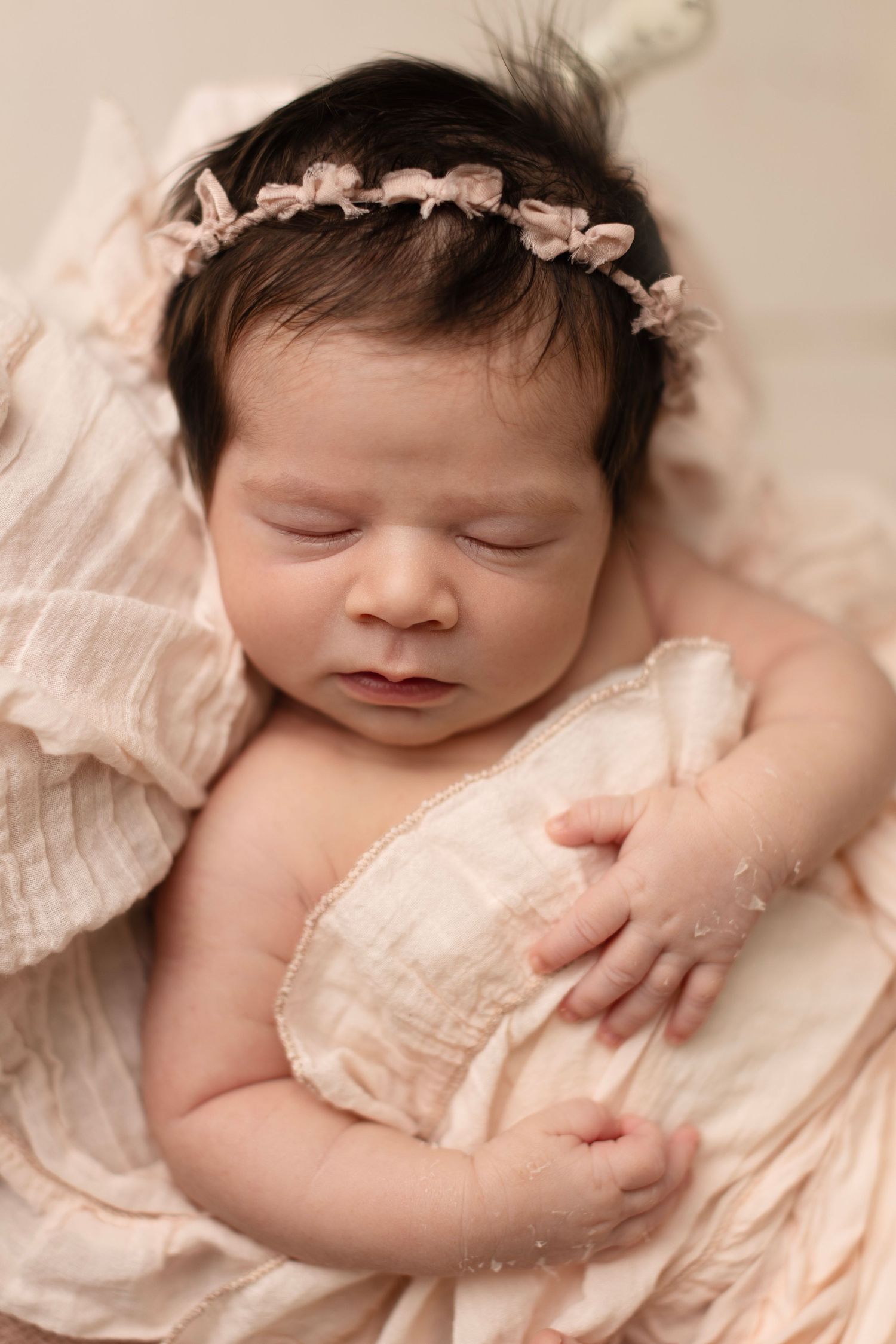 Newborn photography session, baby girl asleep on a blanket. Elizabeth Lang Photography Cloverdale Surrey Vancouver.