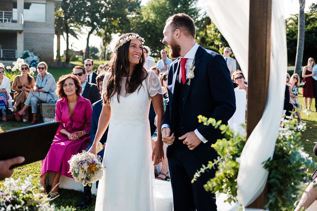 Fotografía documental de boda en Valencia. Reportaje fotográfico en O GROVE, GALICIA. Fotógrafo de boda Valencia