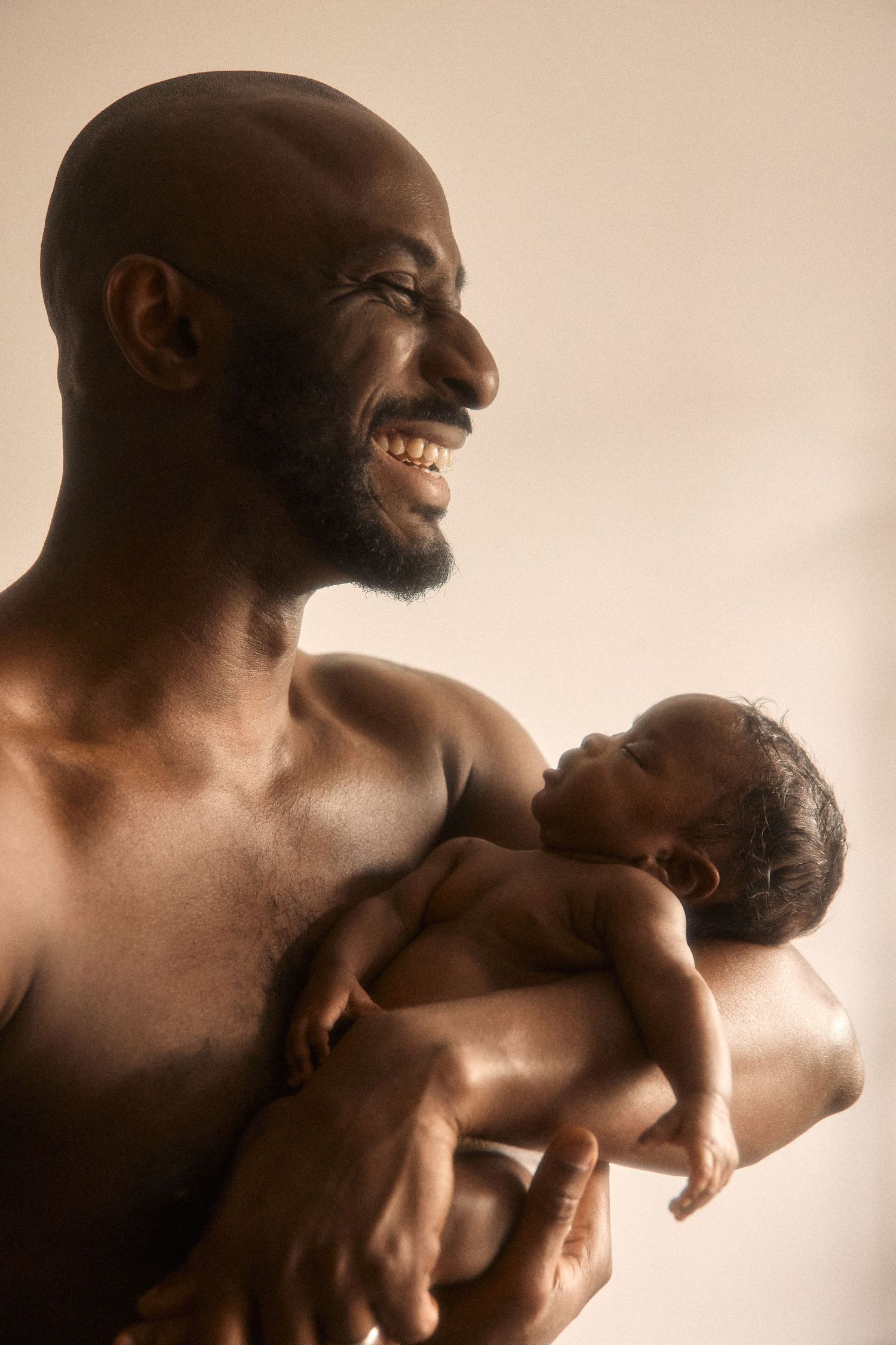 Maternity and Newborn photographer & videographer in Edinburgh, Glasgow and Fife