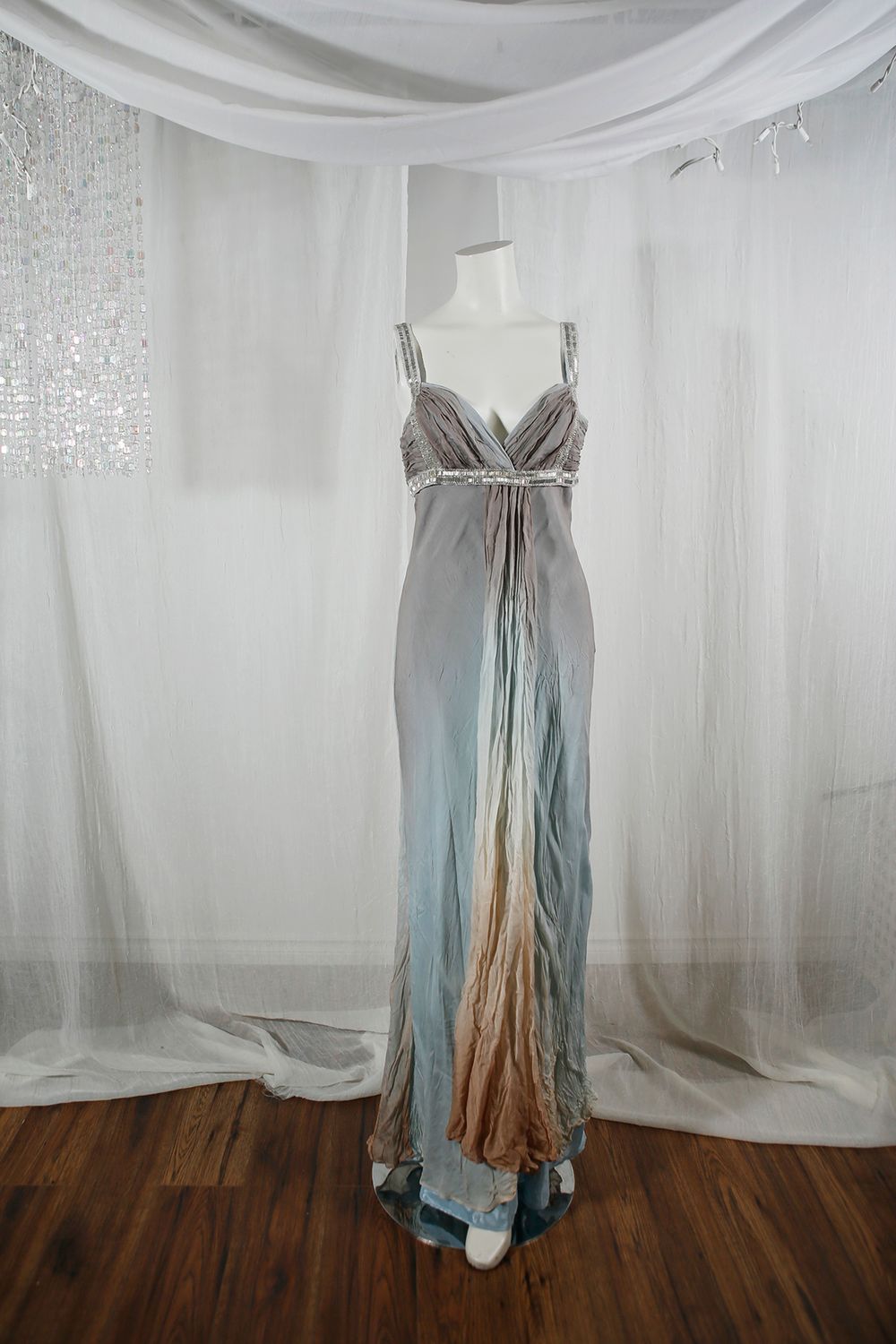 Alberta calgary gown/dress for rent