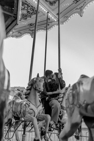 Lisbon wedding photographer shooting a real couple in an urban setting
