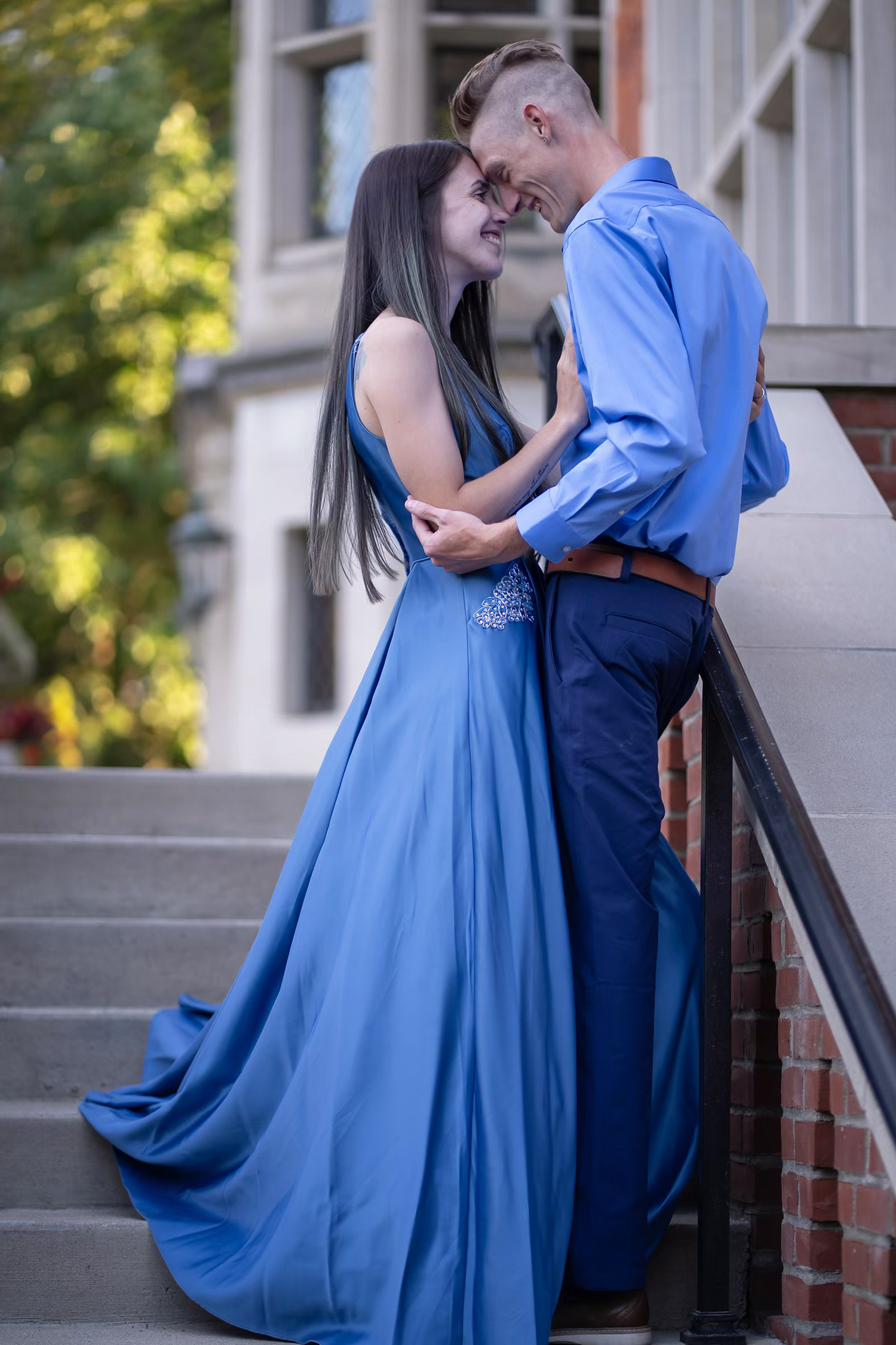 outdoor engagement photo session at Jeffrey Mansion