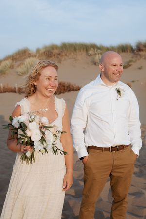 Destination wedding photography packages in Shediac, adventure wedding photography in Canada, Canadian freelance photographer Parlee Beach