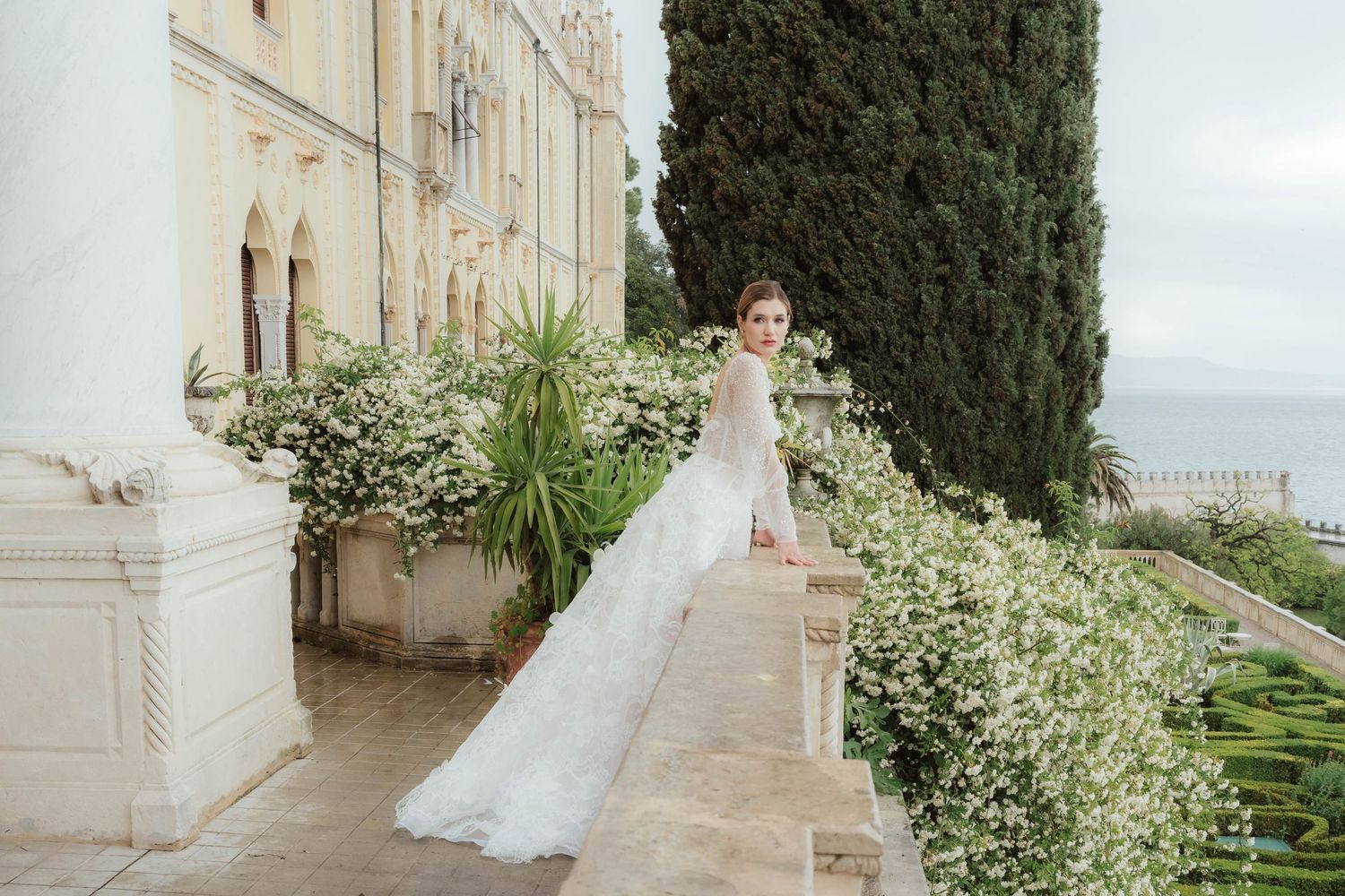 Cotswolds Wedding Photographer Zara Davis Photography Cheltenham Gloucestershire Italian Euridge Manor Destination