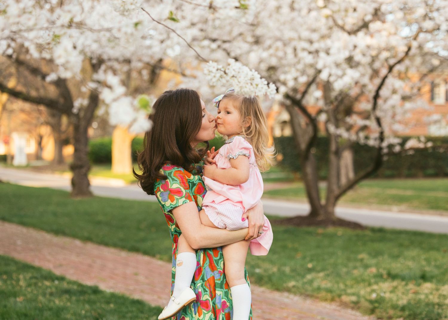 Richmond family photographer Emily Butz M.Photo Heirloom Richmond portrait photographer in-home newborn children mini sessions 30 minute