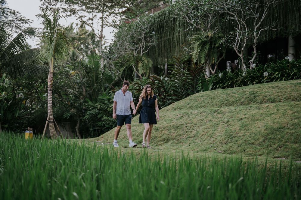 Bali couple photography services Impiana Private Villas Ubud.