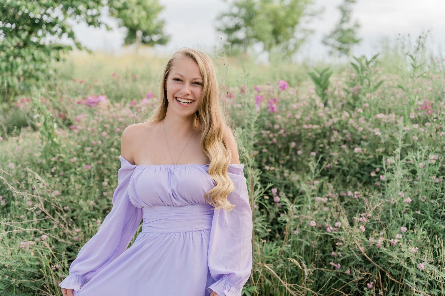 Middlegrounds Metropark photo session with Springfield High School senior in purple dress