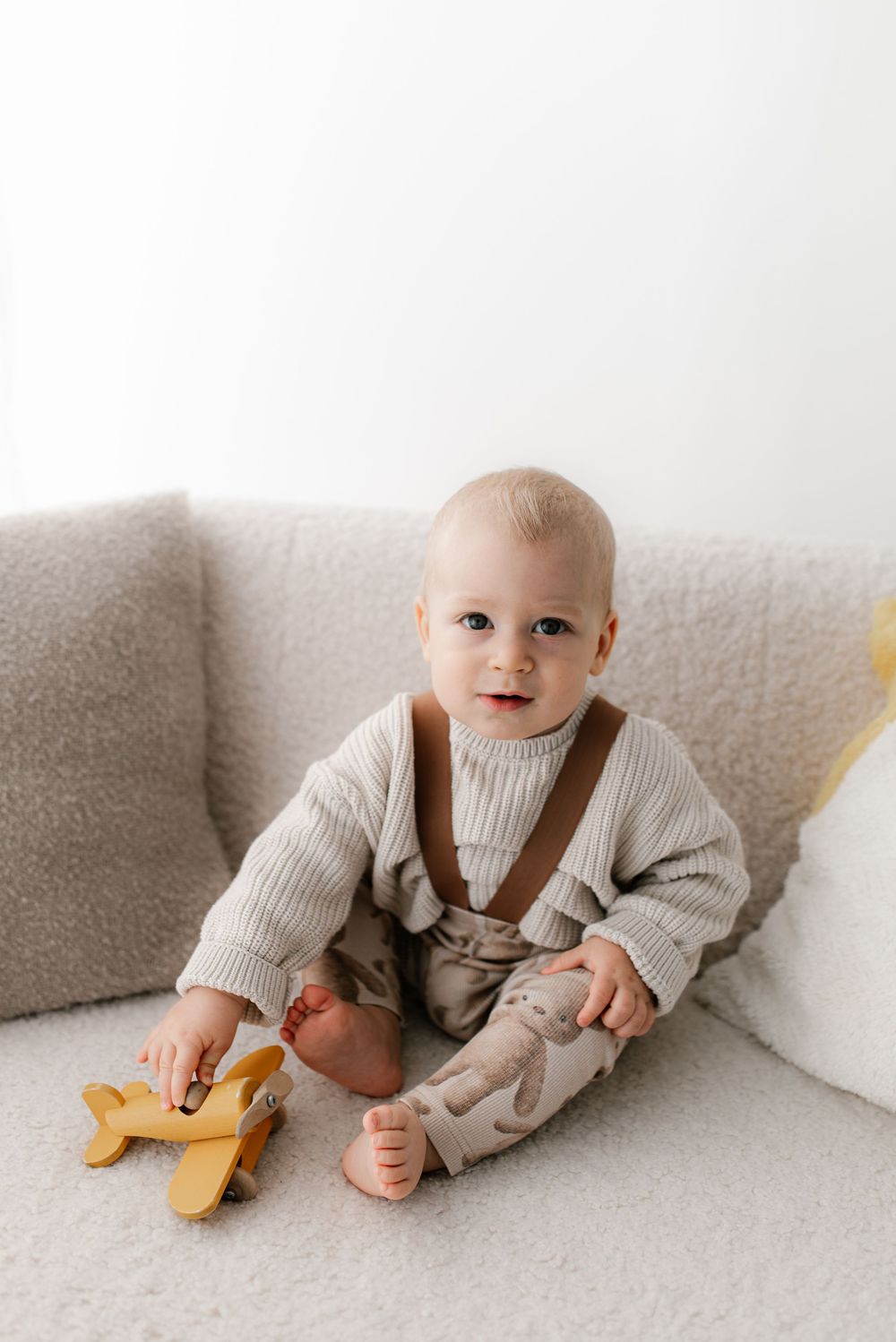 perhekuvaus, lapsikuvaus, lapsi, 1-vuotiskuvaus, 1-vuotias, studiokuvaus, newborn, vauvakuvaus