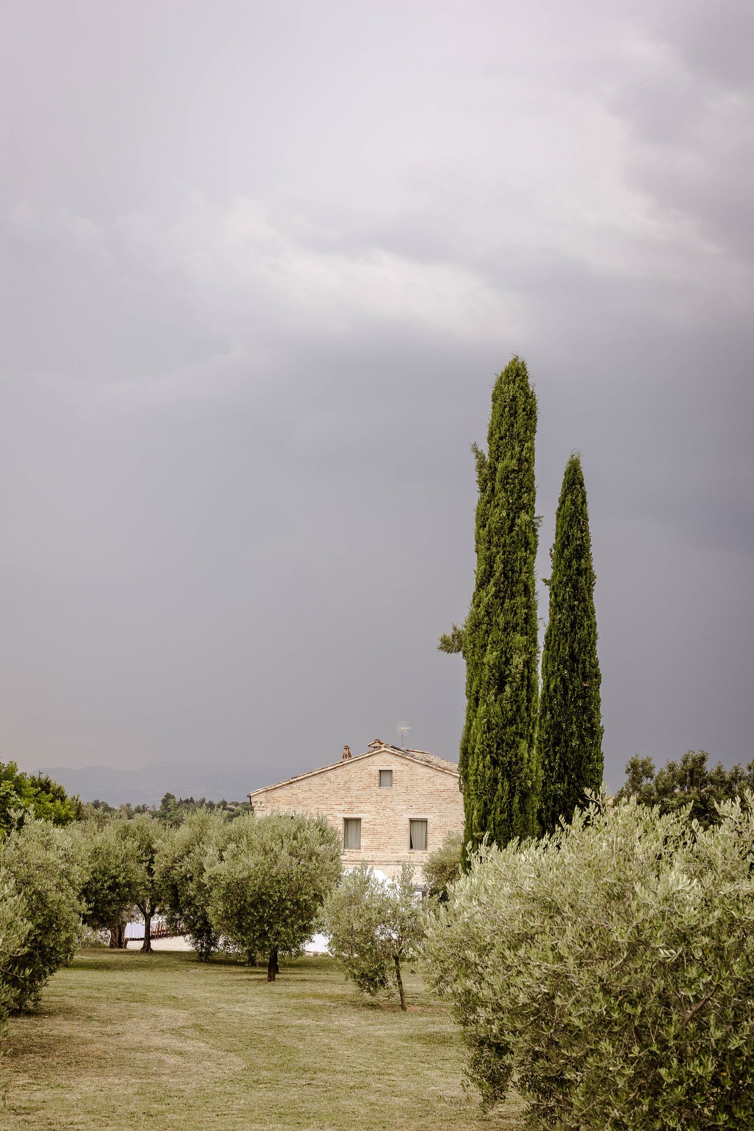 casa cento finestre, Filotrano Marche, looks like Tuscany