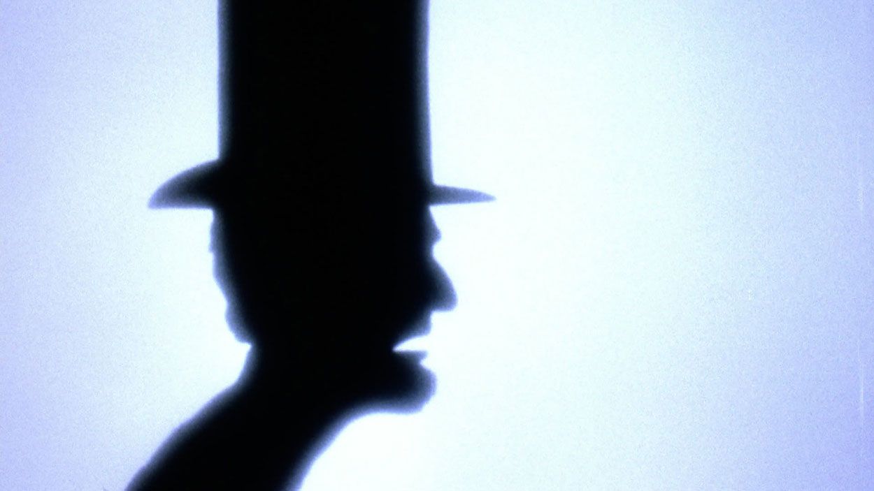 Gremlins 2 film break - Gremlin shadow puppet