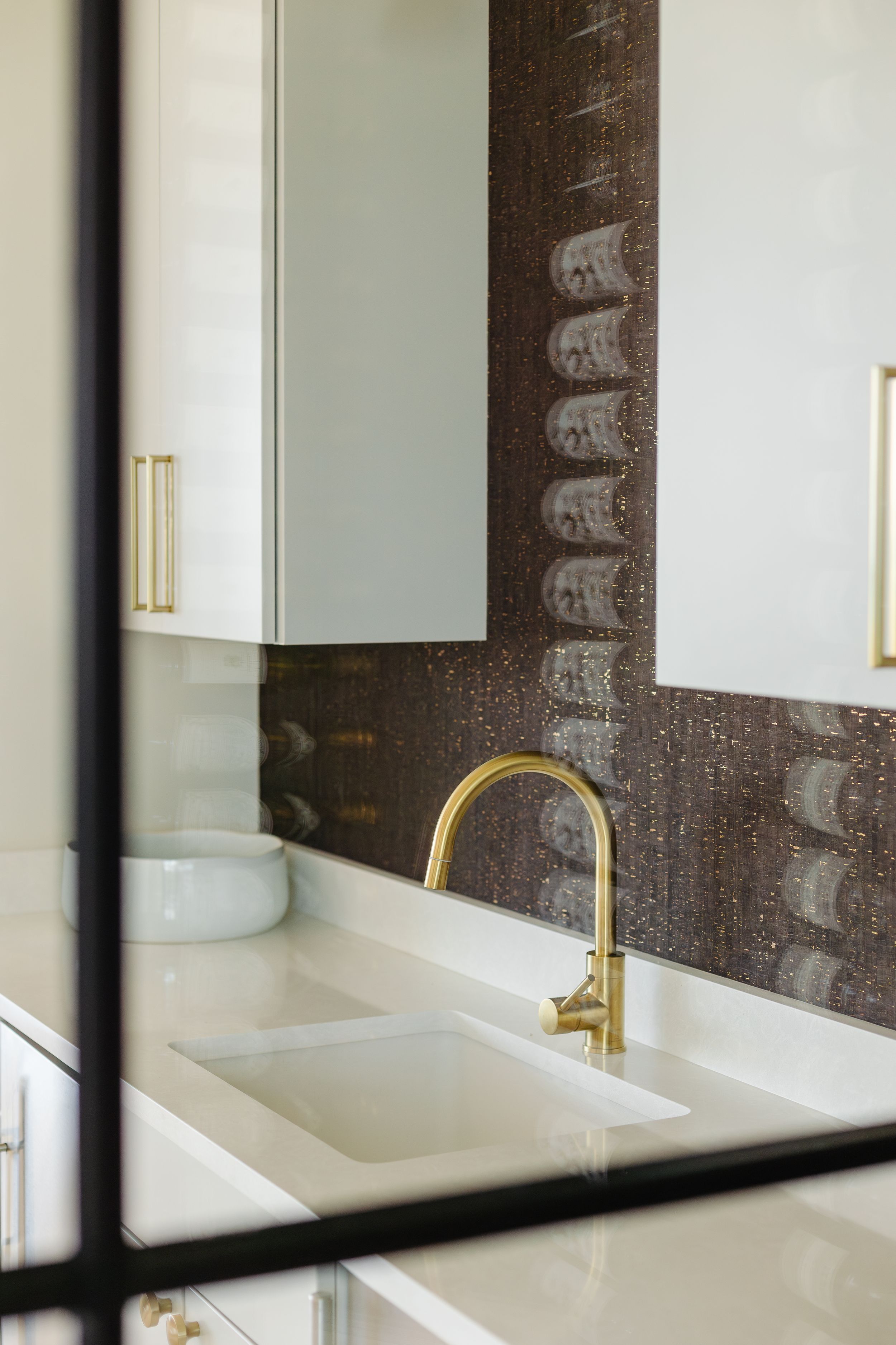 Tara Correa's photography focuses on capturing the architectural interiors of commercial and residential spaces.
