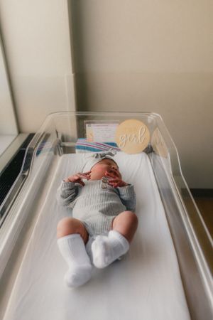 Newborn fresh 48 photography captured by southern Maryland newborn fresh 48 photographer Mallory Bramlett