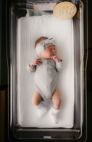 Newborn fresh 48 photography captured by southern Maryland newborn fresh 48 photographer Mallory Bramlett