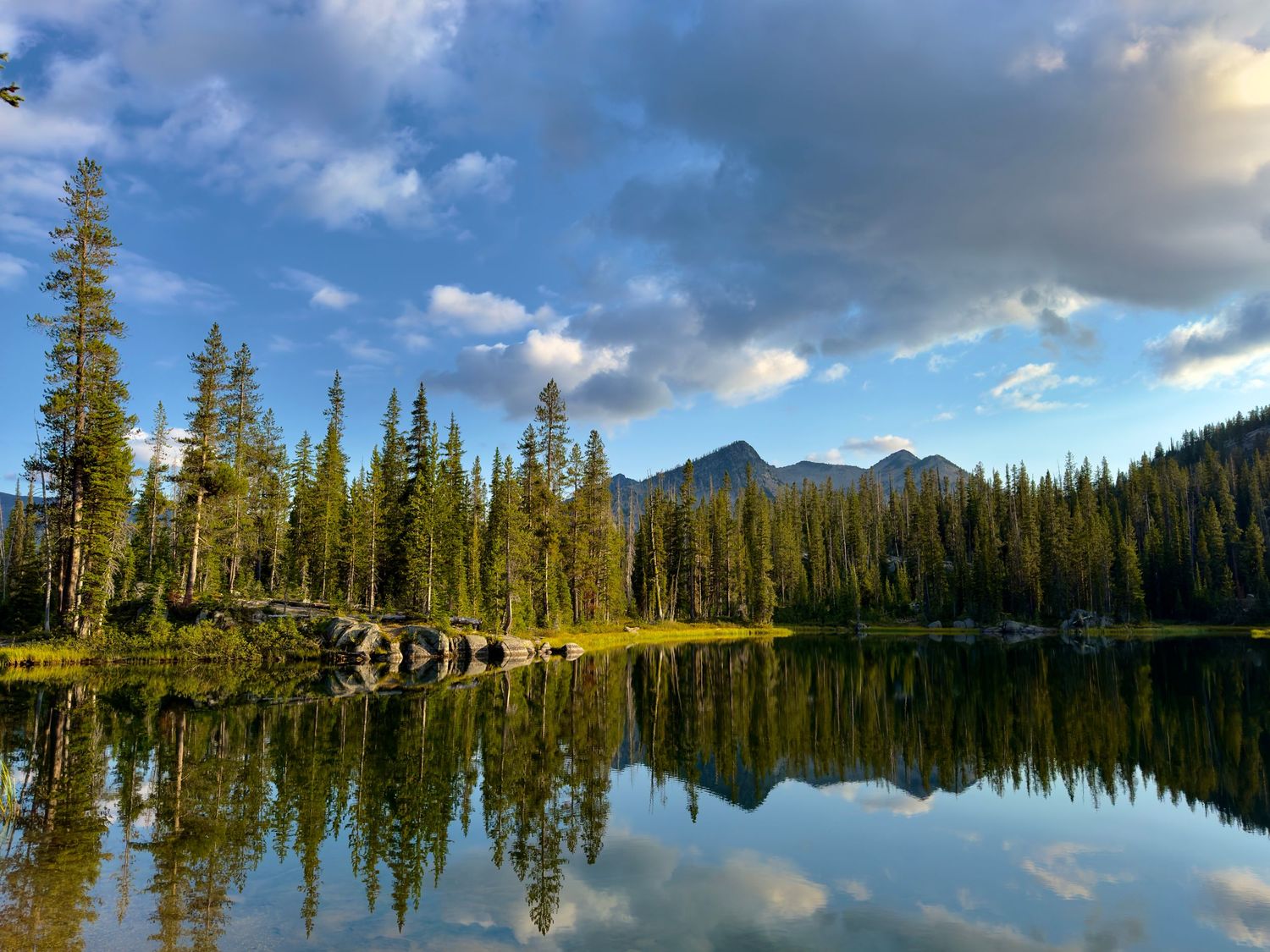 Horseshoe Lake reflection - Wallowas - Joseph - Southern Oregon