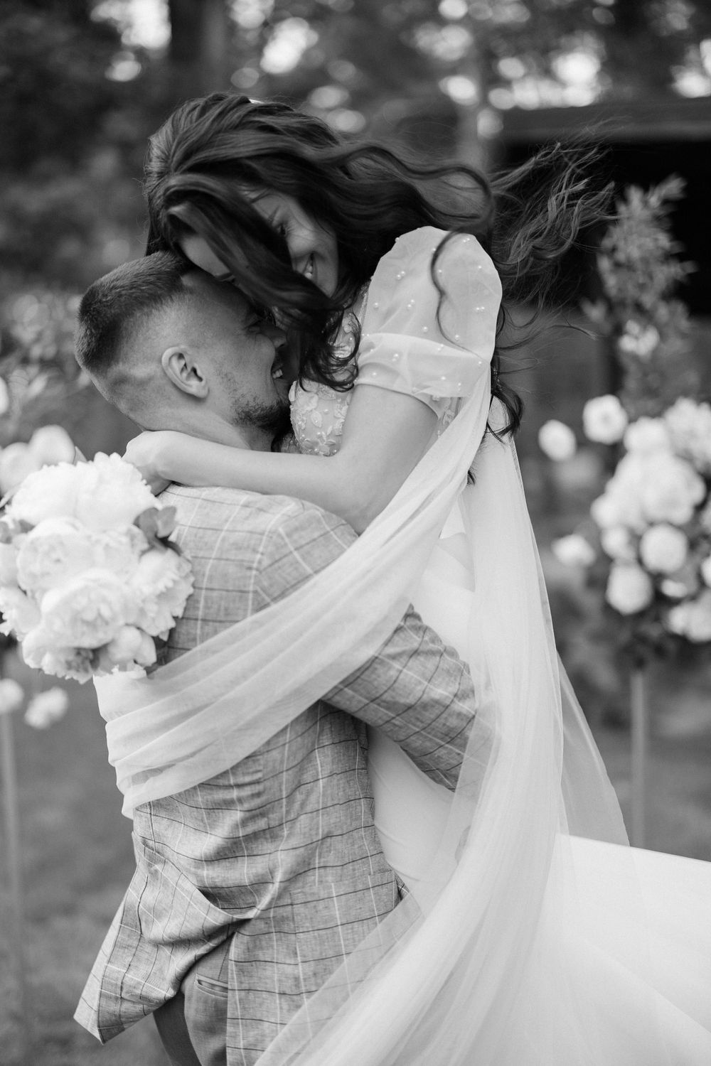 Wedding photography at Lake Como. elopement in the lake Como