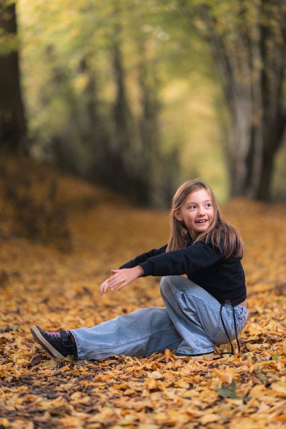 Portrait de fille en automne, Liège.