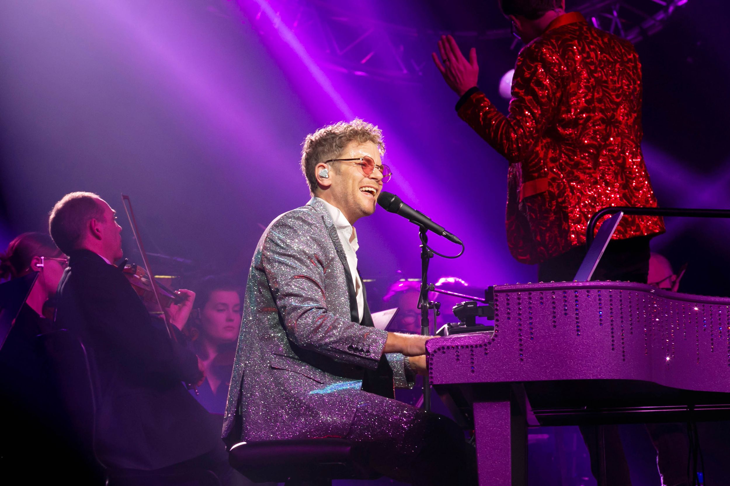 Celebrating the music of Elton John med Peter Johansson och Norrköping symfoniorkester. Fotograf Rebecca Nordin. Linköping. SAAB arena.