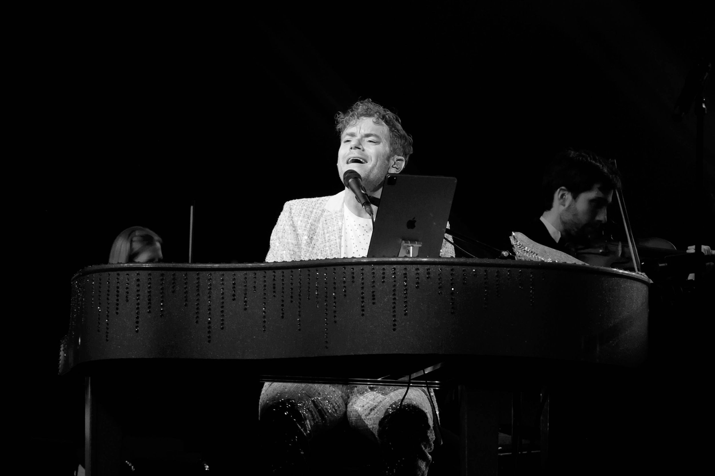 Celebrating the music of Elton John med Peter Johansson och Norrköping symfoniorkester. Fotograf Rebecca Nordin. Linköping. SAAB arena.