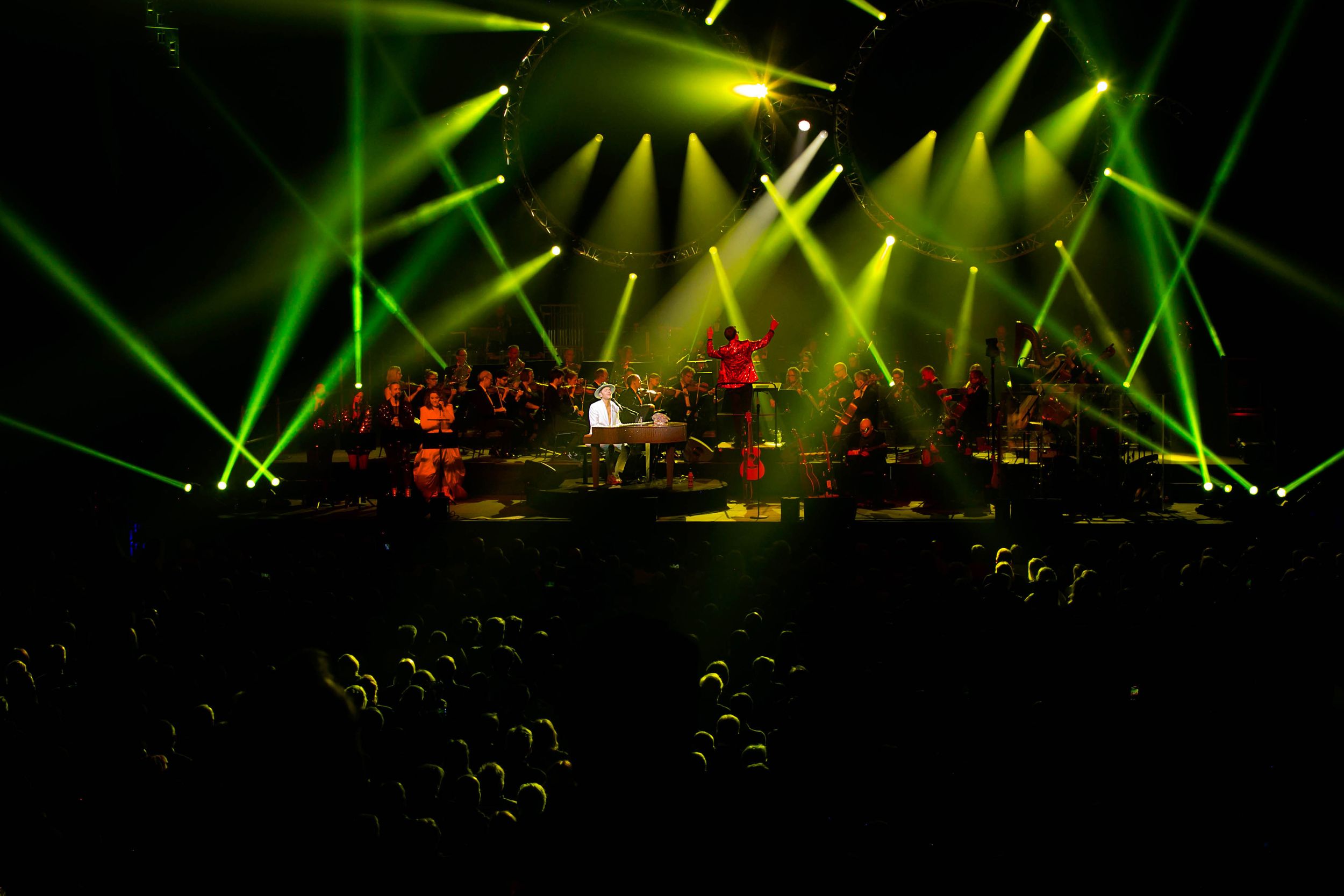 Celebrating the music of Elton John med Peter Johansson och Norrköping symfoniorkester. Fotograf Rebecca Nordin. Linköping. SAAB arena.