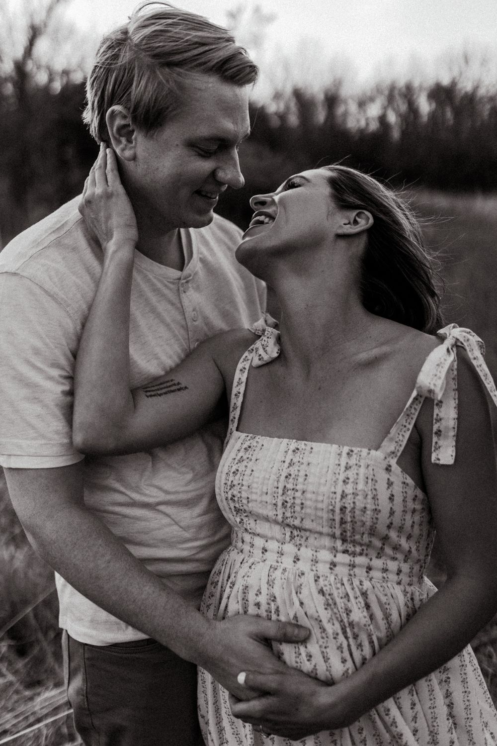 maternity photographer, Kansas City, Oregon, South Carolina, Arizona, family photographer, film, lifestyle, moody, photography