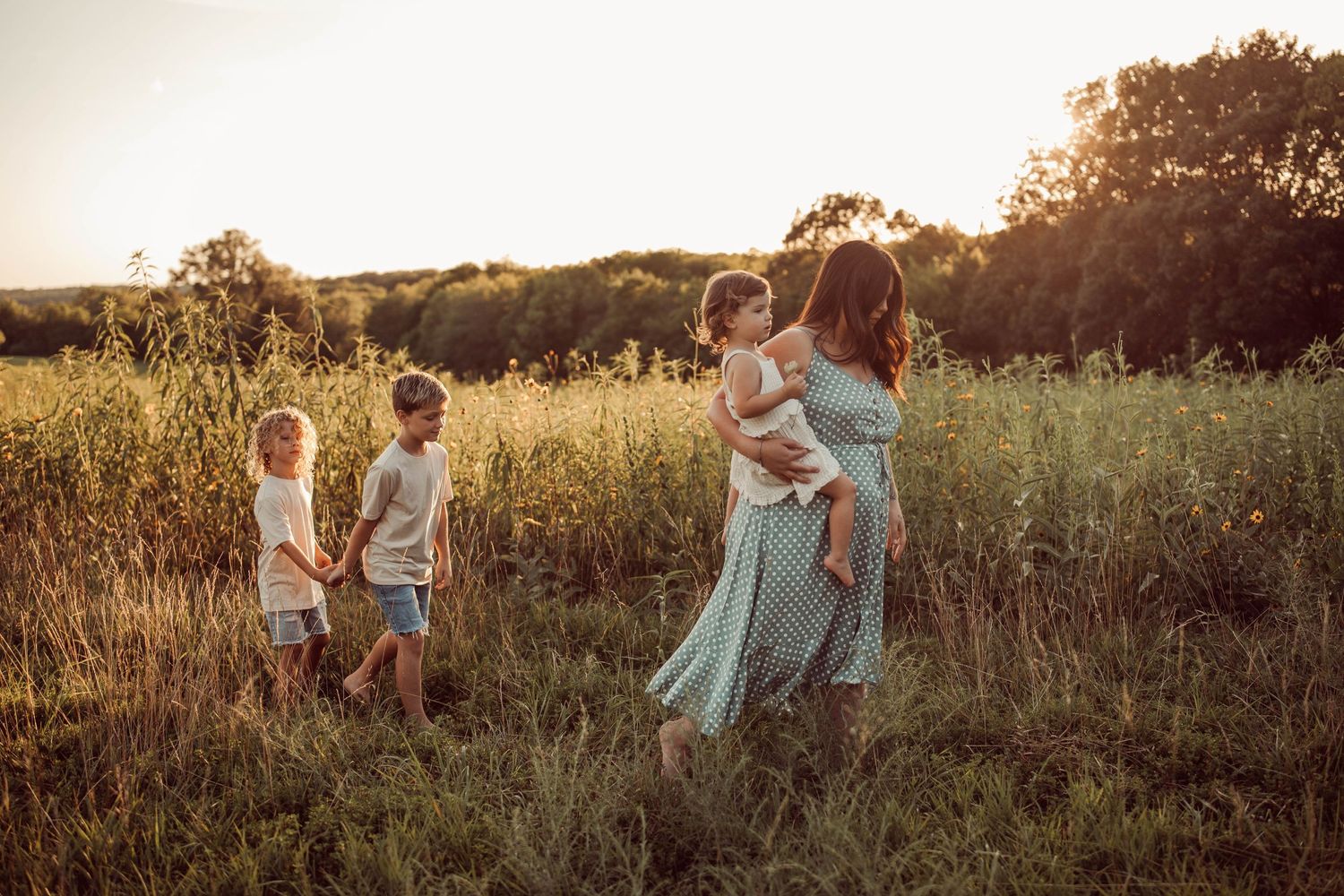 film photographer nostalgic lifestyle emotive family photographer, golden hour, , Kansas City photographer, intimate, motherhood, Oregon