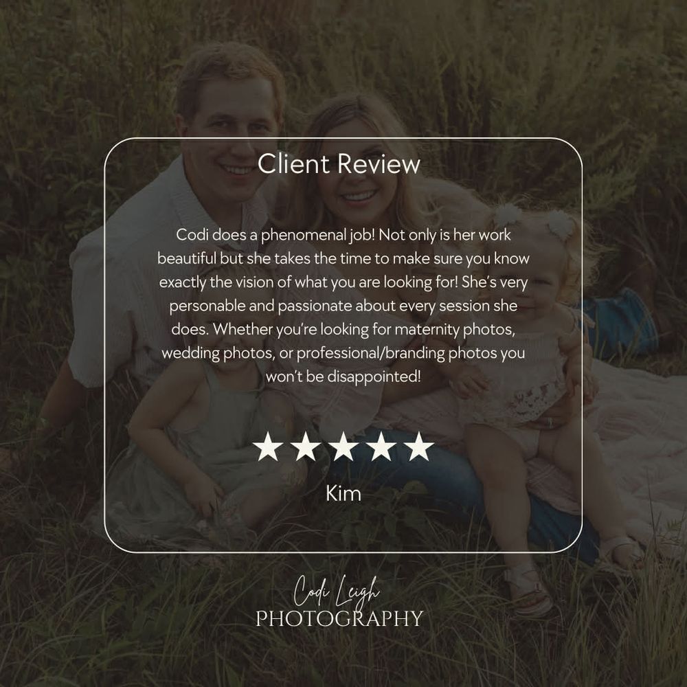 Professional photography website banner showing a forest background with overlaid text and client review elements.