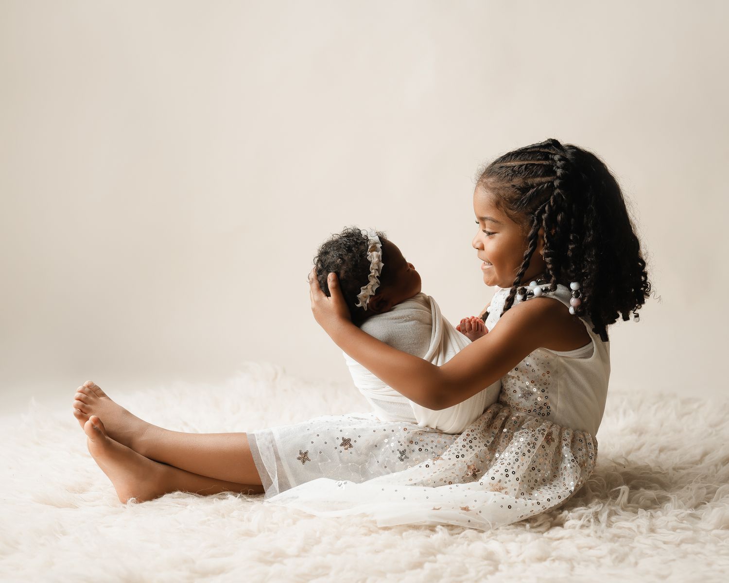 Newborn photography studio located in between Atlanta, Georgia and Birmingham, Alabama with full service photo studio.