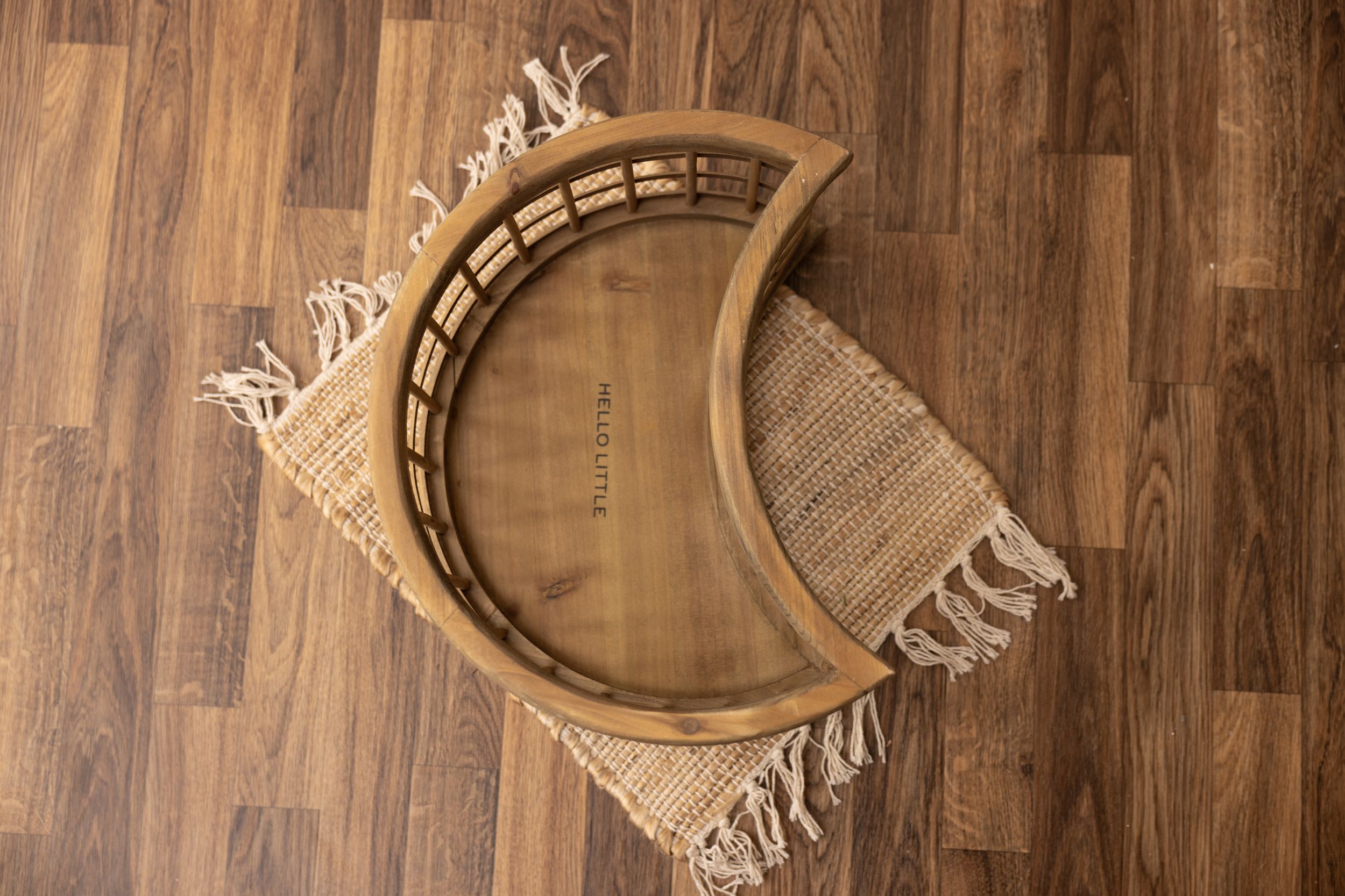 Wood moon shaped cage basket