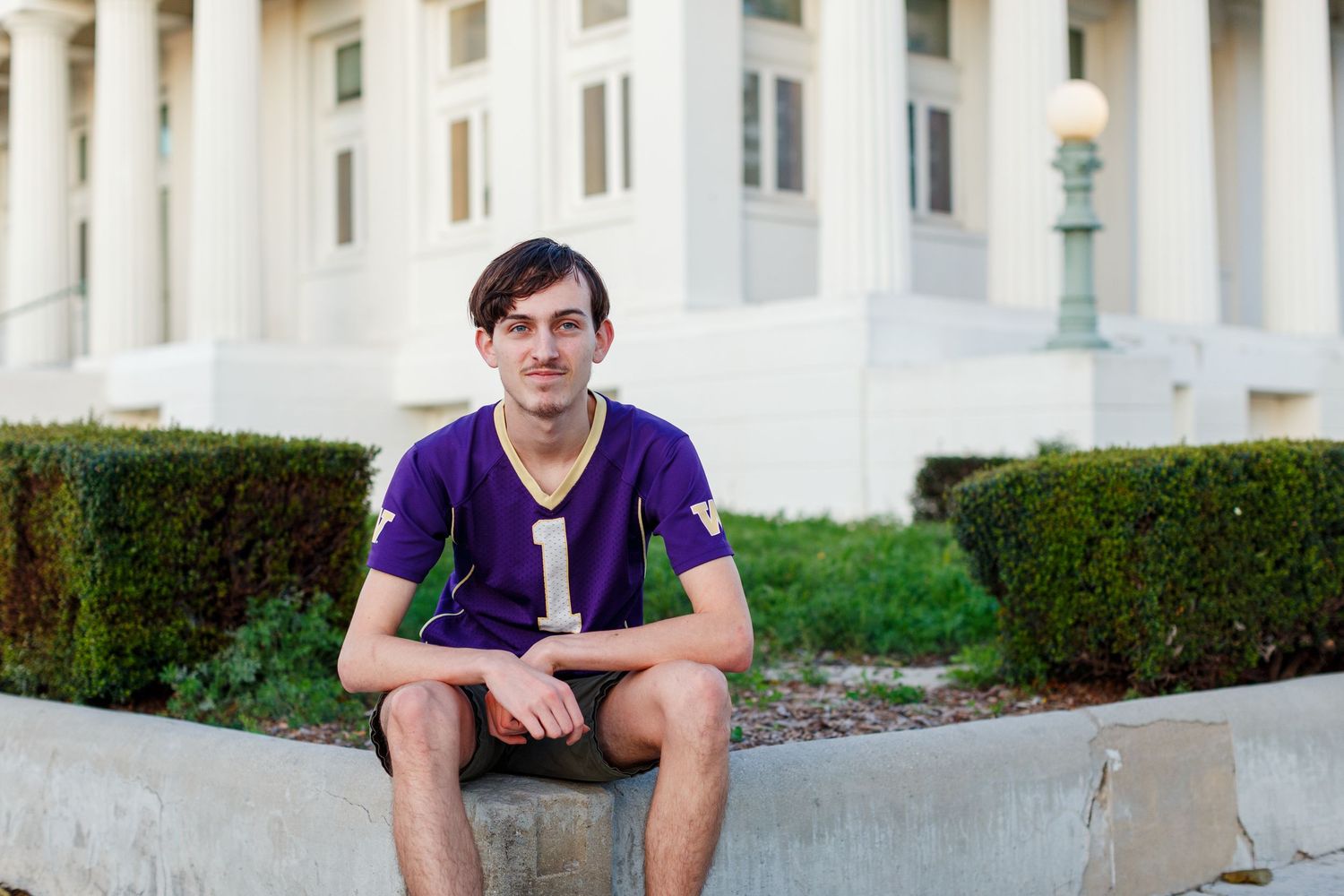 High school senior boy photo. Carnegie Art Museum. Oxnard, California.