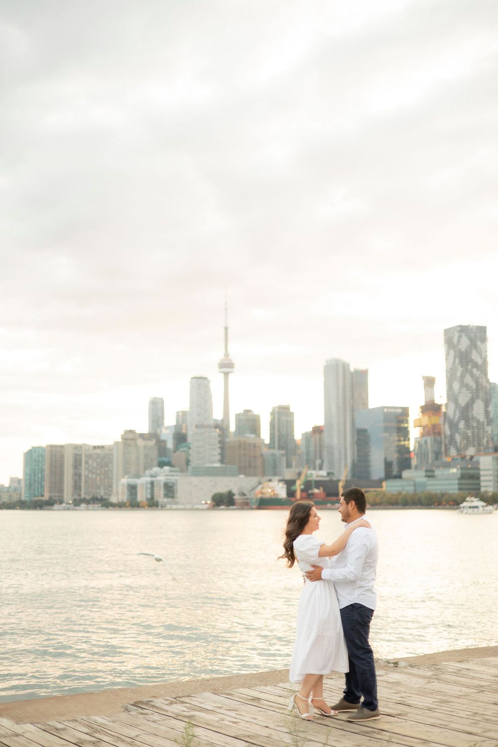 Down Town Toronto skyline Photoshoot, engagement Photographer