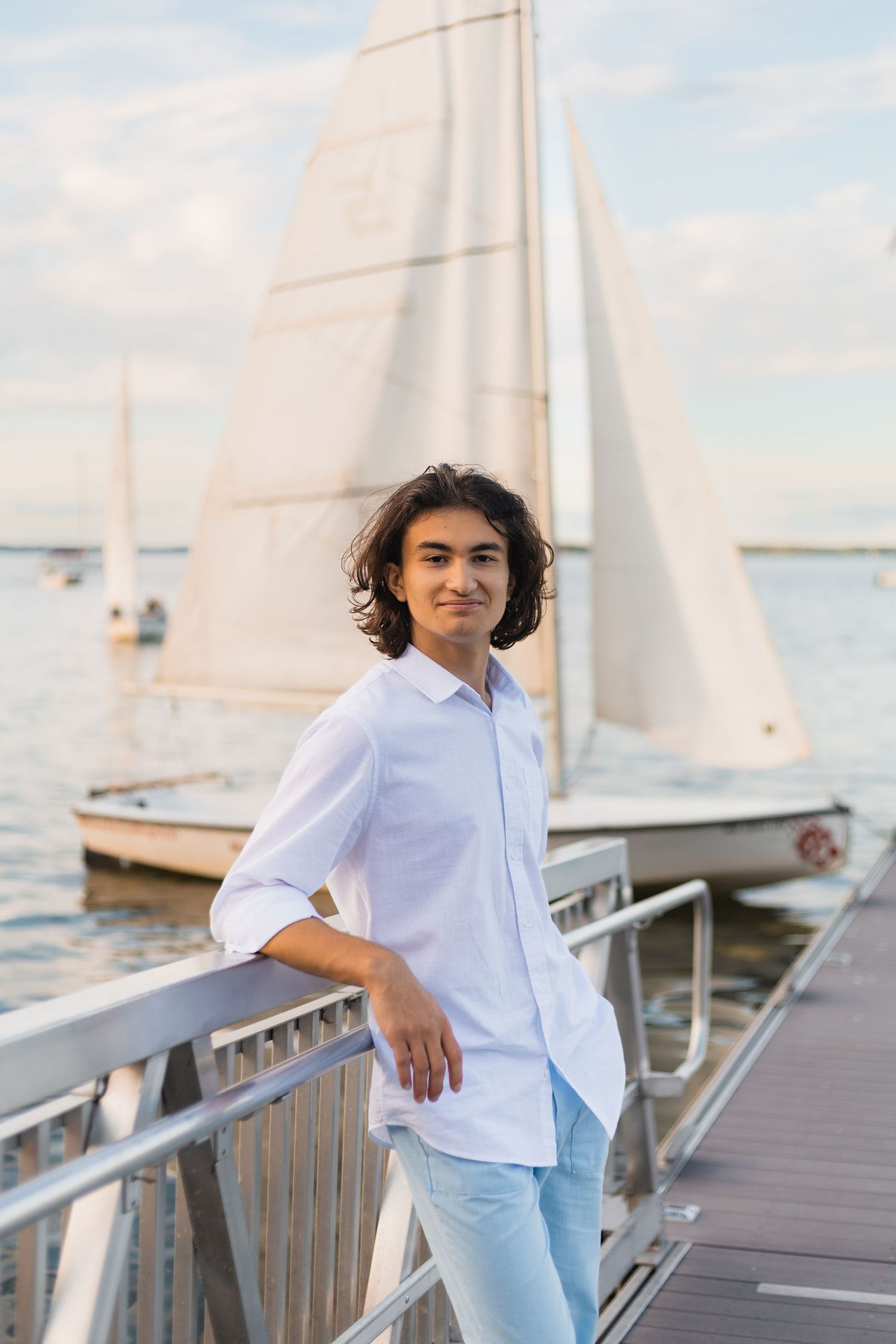 best locations for senior photos in madison wi uw campus university wisconsin downtown college vibes lake mendota terrace hoofers sailing
