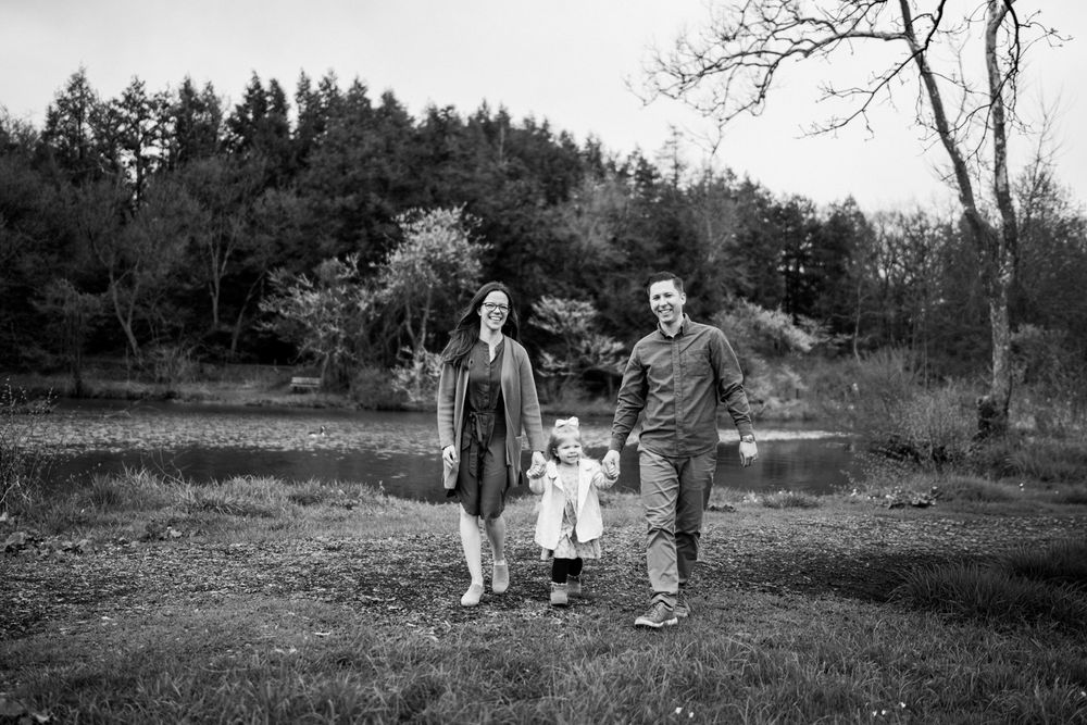 Spring April family portraits at the Morton Arboretum. Copyright Two Birds Photography 2026