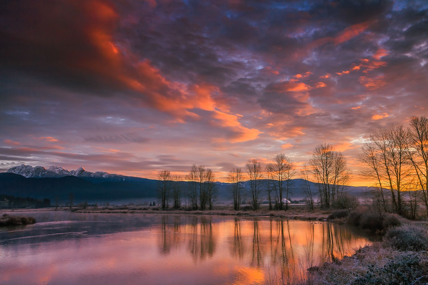 Alouette River, Pitt Meadows, Maple Ridge Golden Ears Mountains, Mount Blanshard, British Columbia