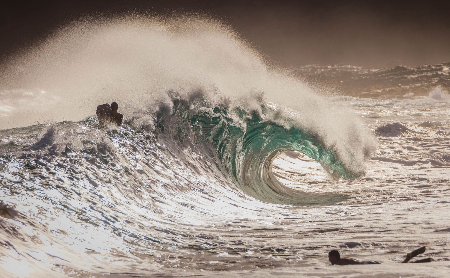 Hawaii, Oahu, Sandy Beach, Wave surfing, Bellyboarding, Shorebreak, Bodyboarding, Bodysurfing
