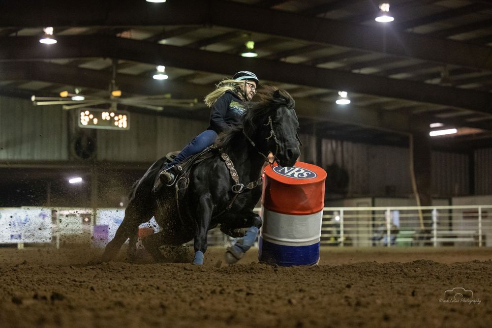 Barrel racing in Jonesville.