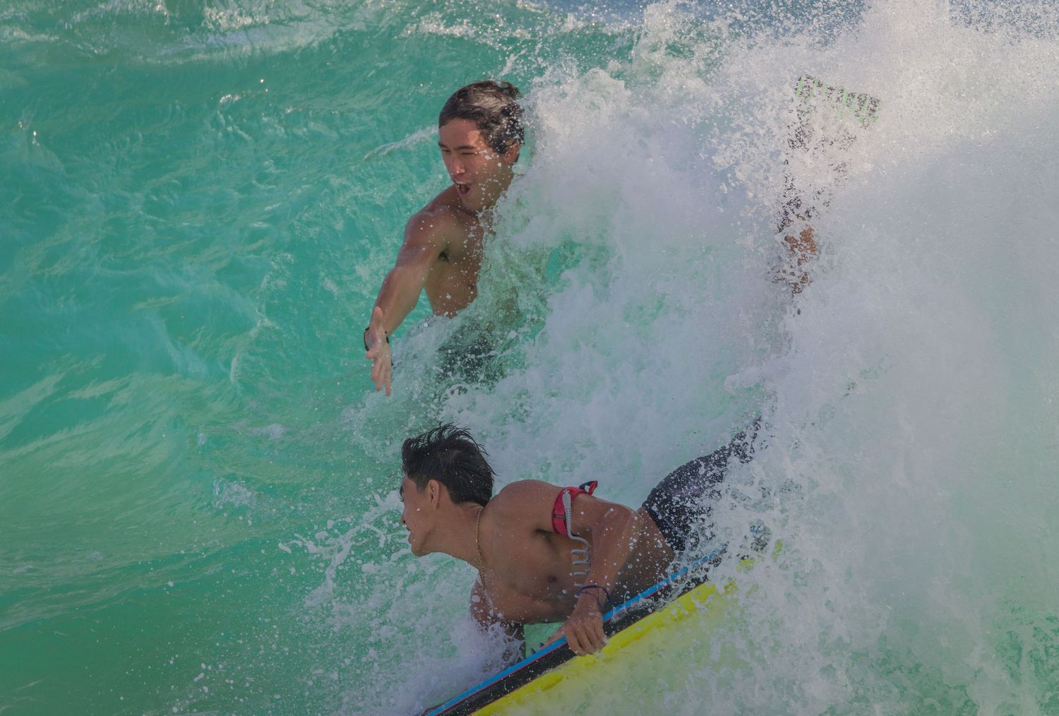 Hawaii, Oahu, Sandy Beach, Wave surfing, Bellyboarding, Shorebreak, Bodyboarding, Bodysurfing
