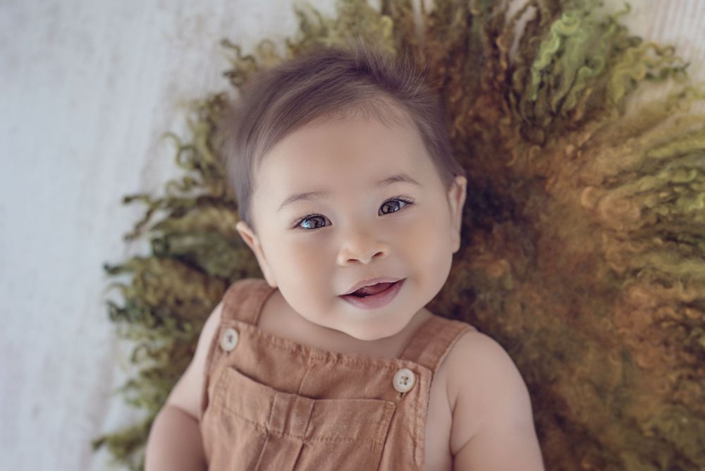 Sesión Fotográfica Bebés, Niños, Familia, Embarazo. Momentos espontáneos, luz natural. Estudio en Reñaca.