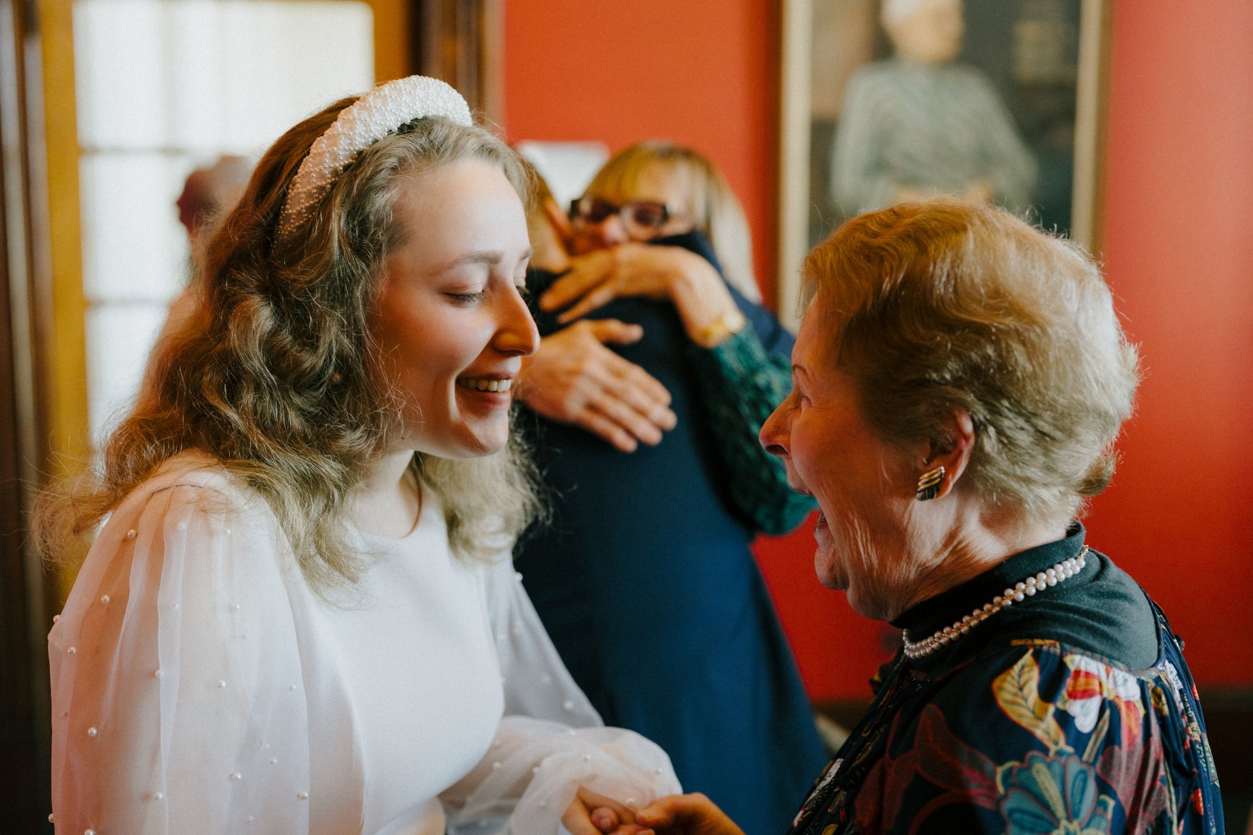 Australia Brisbane wedding photographer documenting candid moments