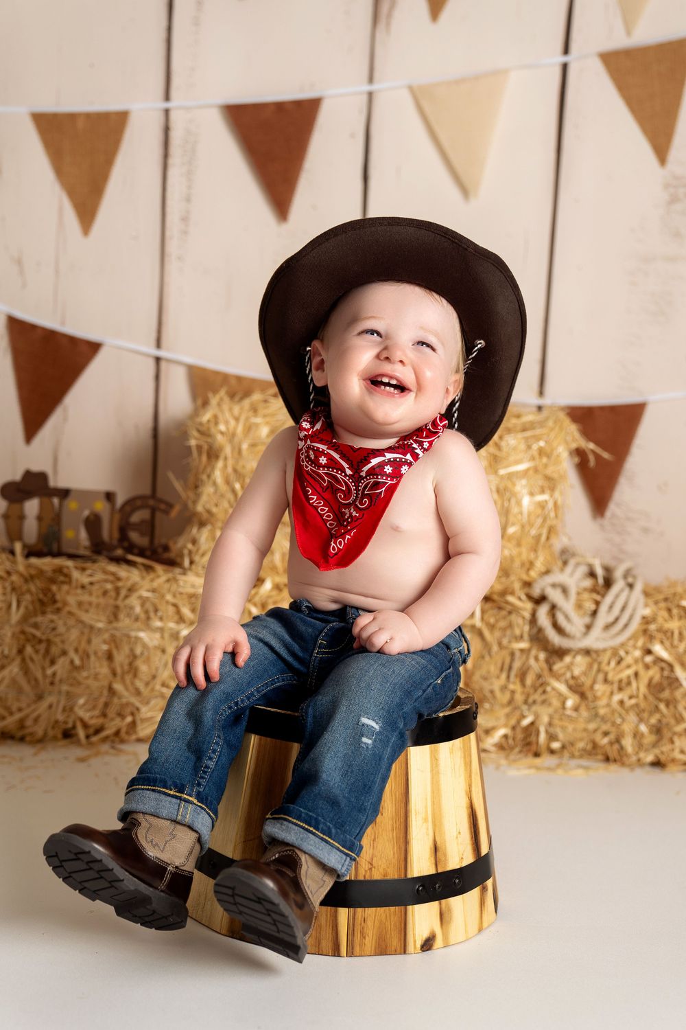 Los Angeles Maternity Photography and Newborn Photographer and Cake Smash Photography | JDLA Photography