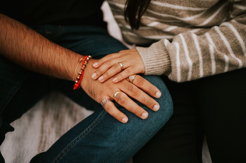 Neck Point Park, Nanaimo, Vancouver Island Engagement Photographer Photoshoot of couple details photo of hands and ring