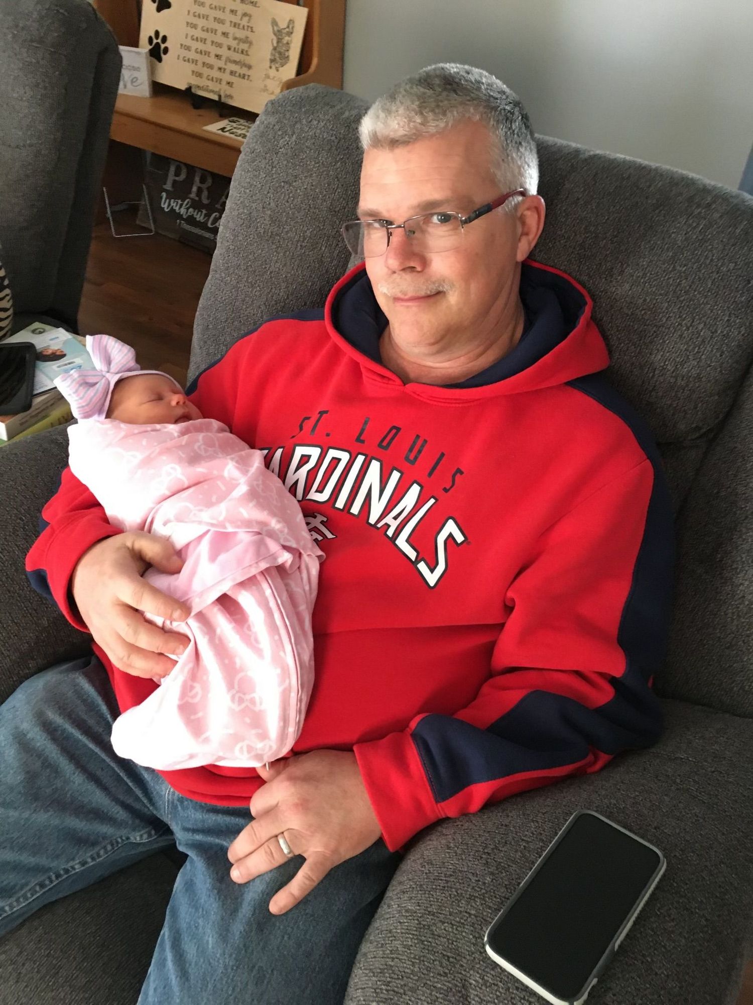 Springfield, IL photographer shows a glimpse into her personal life with a picture of her baby girl and dad together