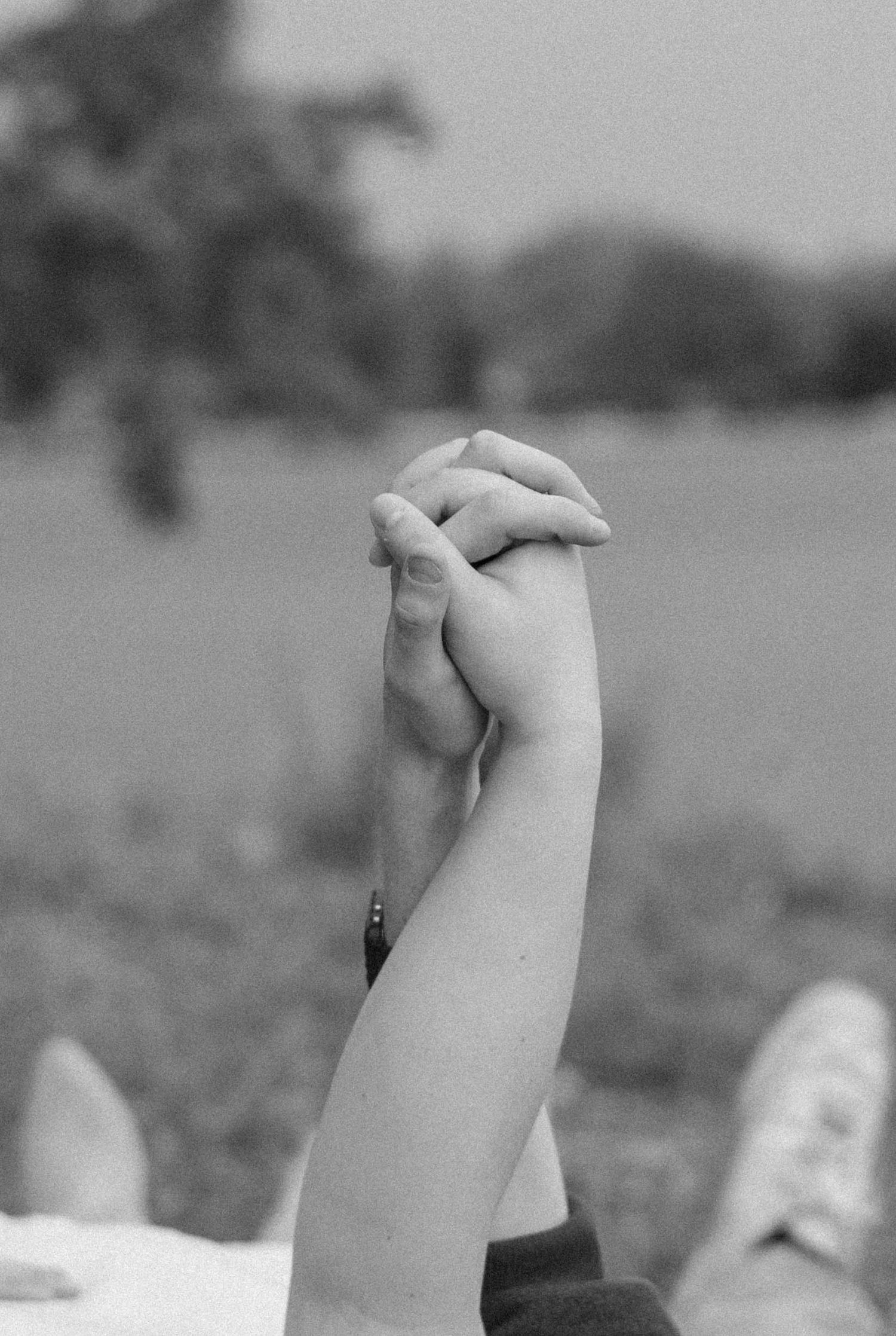Outdoor summer engagement photos at the lake in Bloomington, Illinois