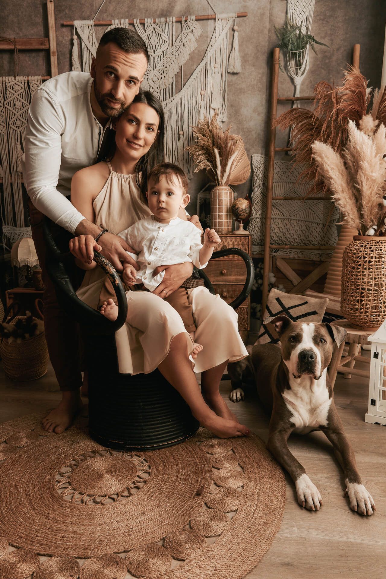 fotografia di famiglia a bruino torino. studio fotografico dedicato alla famiglia, gravidanza, bimbi , 4 zampe e coppie.